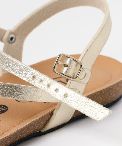 PLAKTON(プラクトン)の「PLAKTON ダブルクロスストラップサンダル(サンダル・レディース・ブラック/ゴールド系その他・38/37)」の10枚目の写真