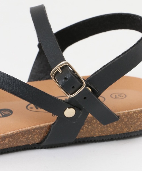 PLAKTON(プラクトン)の「PLAKTON ダブルクロスストラップサンダル(サンダル・レディース・ブラック/ゴールド系その他・38/37)」の11枚目の写真