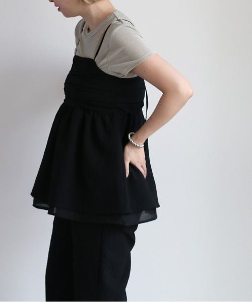 cepo（セポ）の「リサイクルポリサッカー キャミビスチェ＜セットアップ可能＞（キャミソール・レディース・ブラック/ブラック×ホワイト/オリーブ・M）」の2枚目の写真