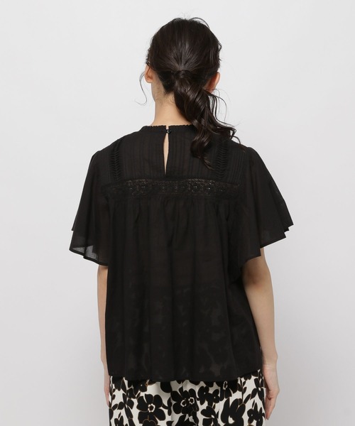 niko and（ニコアンド）の「ピンタックレースフリルブラウス