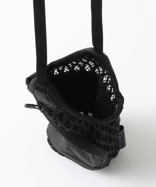 Snow Peak(スノーピーク)の「SNOWPEAK / スノーピーク Double Face Mesh Bottle Carrier(ショルダーバッグ・メンズ・ブラック・FREE)」の6枚目の写真
