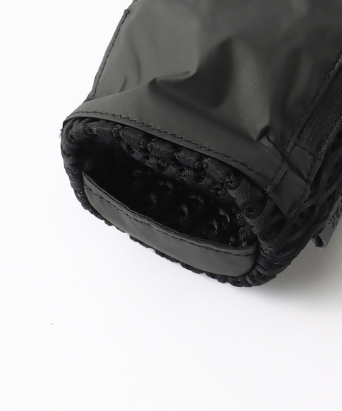 Snow Peak(スノーピーク)の「SNOWPEAK / スノーピーク Double Face Mesh Bottle Carrier(ショルダーバッグ・メンズ・ブラック・FREE)」の9枚目の写真