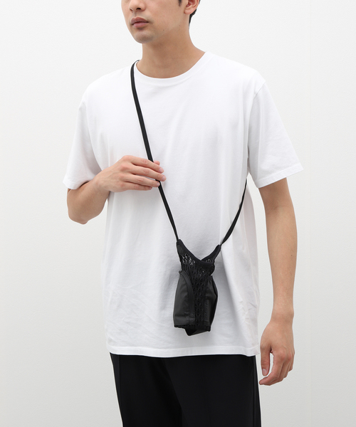 Snow Peak(スノーピーク)の「SNOWPEAK / スノーピーク Double Face Mesh Bottle Carrier(ショルダーバッグ・メンズ・ブラック・FREE)」の16枚目の写真