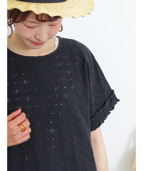 Samansa Mos2（サマンサ モスモス）の「アイレットジャカードフリルカットソー（Tシャツ/カットソー・レディース・キナリ/ブルー/グリーン/ブラック・F）」の2枚目の写真