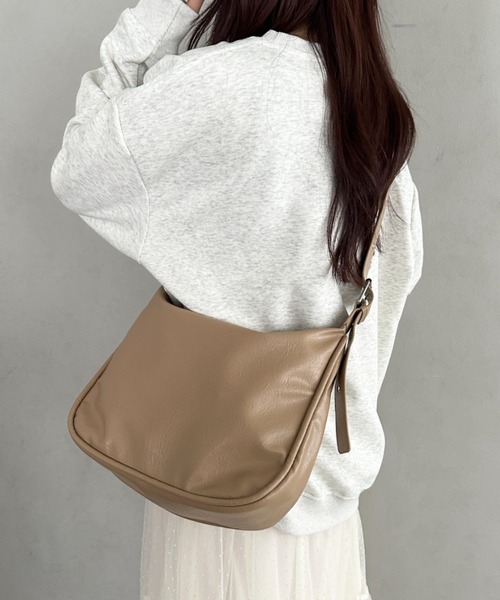 セール】A4収納可 PUショルダーバッグ ユニセックス（ショルダーバッグ