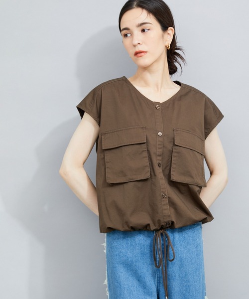 le cercle ADAM ET ROPE'(ルセルクルアダムエロペ)の「裾ドロストノースリーブブラウス(シャツ/ブラウス・レディース・ブラック/ダークブラウン・FREE)」の2枚目の写真