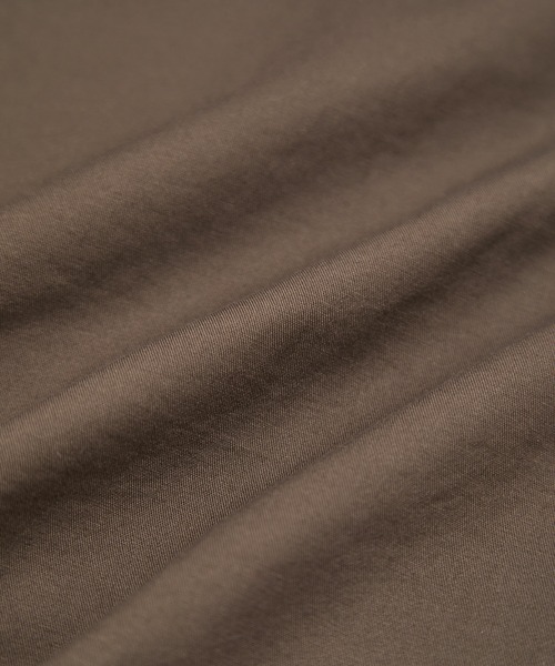 le cercle ADAM ET ROPE'(ルセルクルアダムエロペ)の「裾ドロストノースリーブブラウス(シャツ/ブラウス・レディース・ブラック/ダークブラウン・FREE)」の17枚目の写真