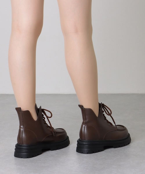 レザーショートブーツ レースアップ　ベネシュ Lace Ladies（レースレディース） ブーツ レザー調 ラウンドトゥ