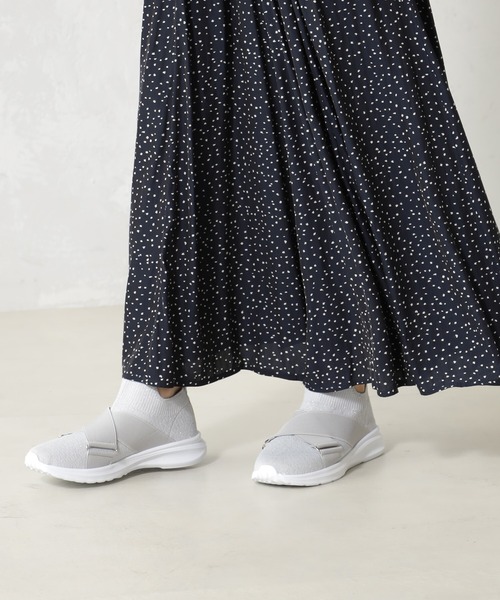 FOUND GOOD(ファウンドグッド)の「ニットスニーカー(スニーカー・レディース・アイボリー/ブラック/グレー系2/ブラウン系5・XL/L/M/S)」の3枚目の写真