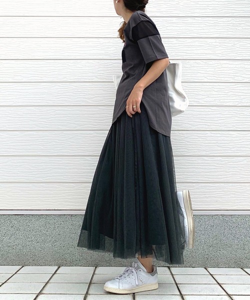 Q（キュー）の「ロゴチュールT（Tシャツ/カットソー・レディース・ホワイト/チャコールグレー・MEDIUM）」の13枚目の写真