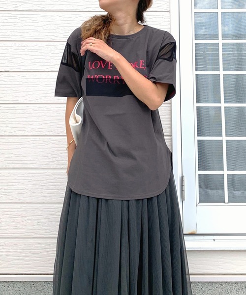 Q（キュー）の「ロゴチュールT（Tシャツ/カットソー・レディース・ホワイト/チャコールグレー・MEDIUM）」の8枚目の写真