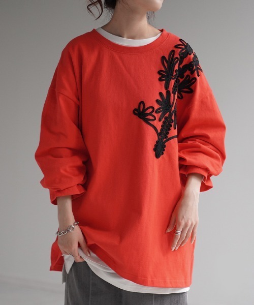 HUG.U(ハグユー)の「刺繍ロンT(Tシャツ/カットソー・レディース・マスタード/レッド/グリーン/ブラック/グレー/ブラック系その他/ライトグレー/ダークグレー/イエロー系その他・FREE)」の9枚目の写真