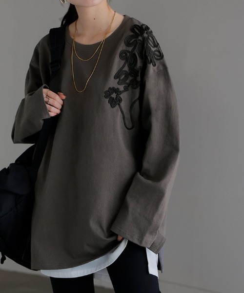 HUG.U(ハグユー)の「刺繍ロンT(Tシャツ/カットソー・レディース・マスタード/レッド/グリーン/ブラック/グレー/ブラック系その他/ライトグレー/ダークグレー/イエロー系その他・FREE)」の5枚目の写真