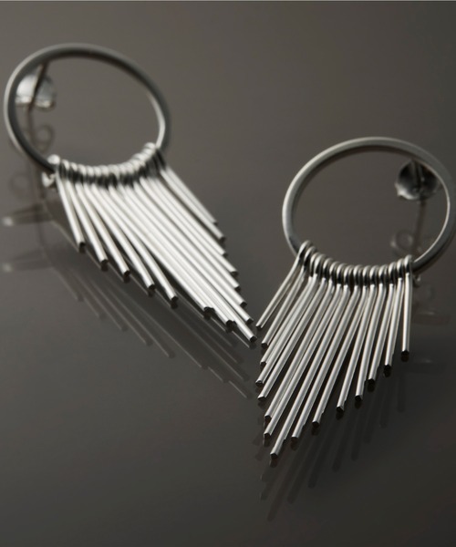 YArKA(ヤーカ)の「【YArKA/ヤーカ】arrange 15 stick earring(pierce) / 光線イメージピアス(ピアス(両耳用)・レディース・ゴールド・FREE)」の4枚目の写真