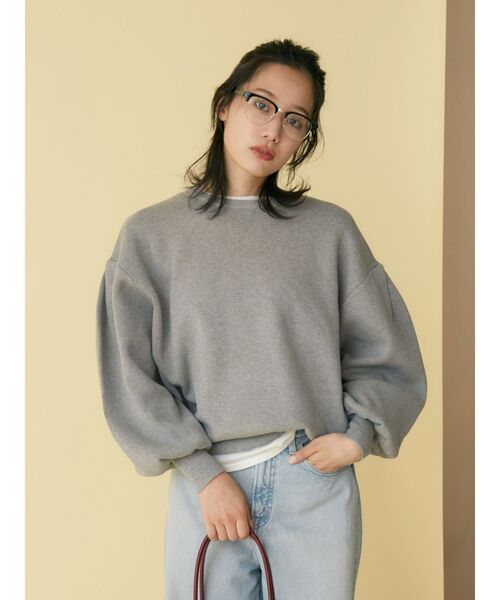 Ungrid（アングリッド）の「【WEB限定】スリーブタックスウェットライクルーズニット（ニット/セーター・レディース・ライトグレー/レッド/ピンク/ブラック/ブルー・FREE）」の6枚目の写真