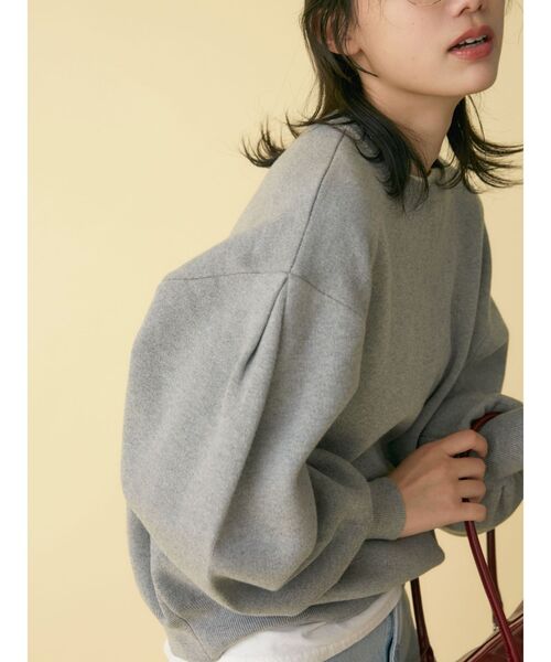 Ungrid（アングリッド）の「【WEB限定】スリーブタックスウェットライクルーズニット（ニット/セーター・レディース・ライトグレー/レッド/ピンク/ブラック/ブルー・FREE）」の9枚目の写真