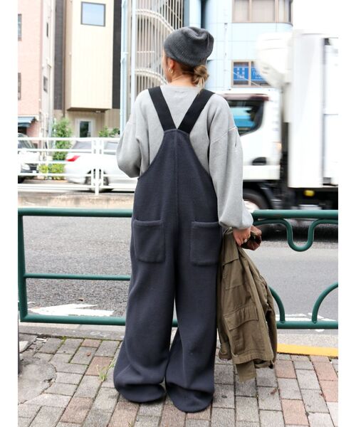 Ungrid（アングリッド）の「【WEB限定】スリーブタックスウェットライクルーズニット（ニット/セーター・レディース・ライトグレー/レッド/ピンク/ブラック/ブルー・FREE）」の22枚目の写真