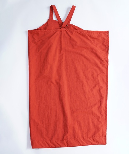 sneeuw（スニュウ）の「カット&フォールドジャンパースカート（ワンピース・レディース・レッド/ブラック・ONESIZE）」の4枚目の写真