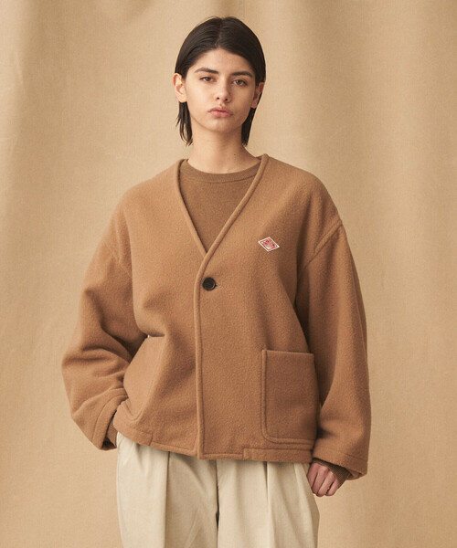 DANTON（ダントン）の「WOMEN'S SINGLE WOOL PILE V NECK JACKET（ノーカラージャケット・レディース・ネイビー/キャメル/グレー・36/34/38）」の5枚目の写真