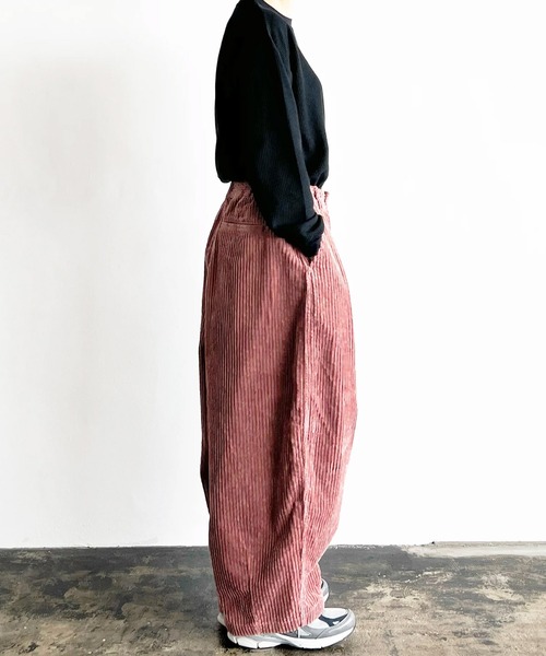 HARVESTY(ハーベスティ)の「HARAVESTY / ハーベスティー BIG CORDUROY CIRCUS PANTS ビッグコーデュロイ サーカスパンツ (ユニセックス)(その他パンツ・レディース・アイボリー/オリーブ/モカ/ピンク・0/1/2)」の22枚目の写真
