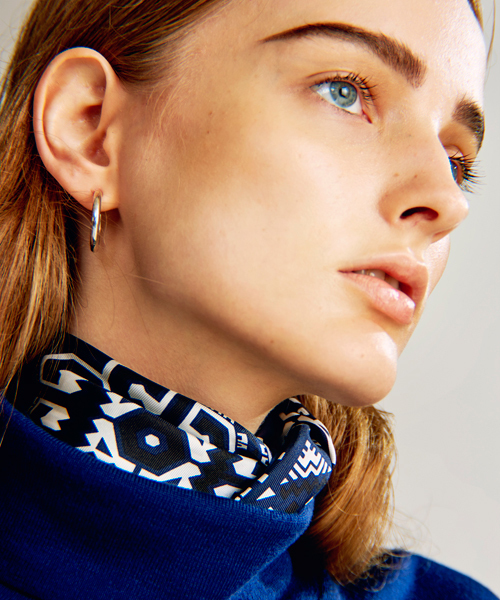 UNITED ARROWS（ユナイテッドアローズ）の「UWBT フープ ピアス M②（ピアス（両耳用）・レディース・シルバー・フリー）」の2枚目の写真