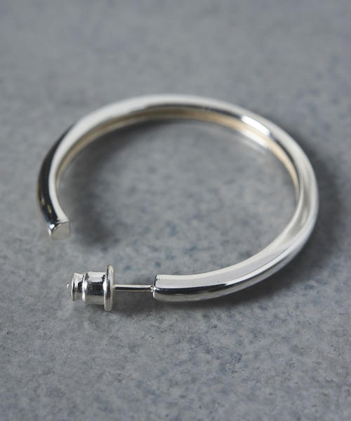 UNITED ARROWS（ユナイテッドアローズ）の「UWBT フープ ピアス M②（ピアス（両耳用）・レディース・シルバー・フリー）」の5枚目の写真