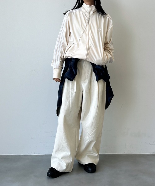 UNDERSTATEMENTs(アンダーステイトメント)の「【ユニセックス】2タック起毛チノワイドパンツ(チノパンツ・メンズ・オフホワイト/カーキ・MEDIUM/SMALL)」の12枚目の写真