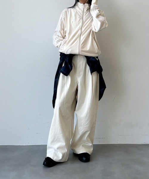 UNDERSTATEMENTs(アンダーステイトメント)の「【ユニセックス】2タック起毛チノワイドパンツ(チノパンツ・メンズ・オフホワイト/カーキ・MEDIUM/SMALL)」の13枚目の写真