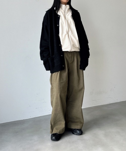 UNDERSTATEMENTs(アンダーステイトメント)の「【ユニセックス】2タック起毛チノワイドパンツ(チノパンツ・メンズ・オフホワイト/カーキ・MEDIUM/SMALL)」の22枚目の写真