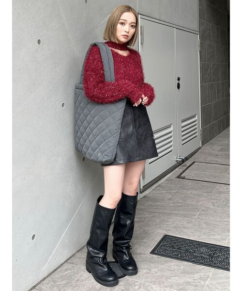 MURUA（ムルーア）の「フェザーチョーカーニット（ニット/セーター・レディース・ブラック/アイボリー/ボルドー/ブルー・FREE）」の13枚目の写真