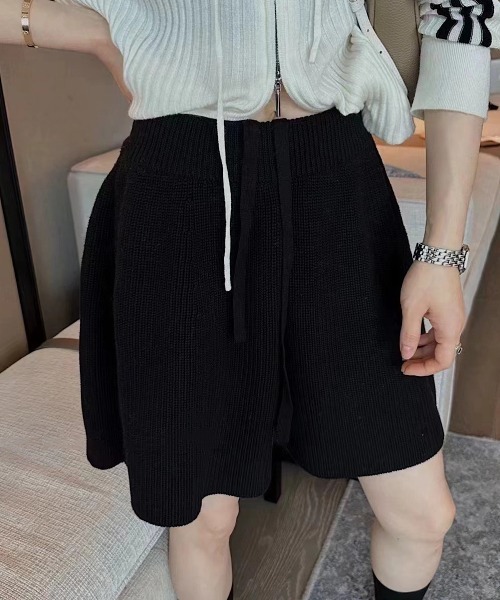 H.TOKYO(エイチトウキョウ)の「ニットワイドショートパンツ(その他パンツ・レディース・ブラック/ダークグレー/グリーン/ダークブラウン・FREE)」の7枚目の写真