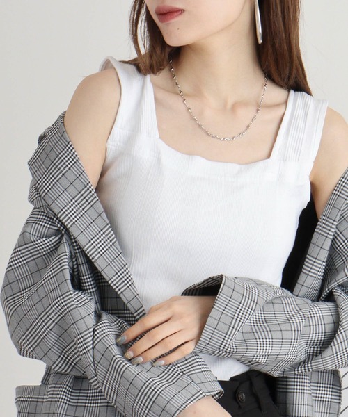 atONE(アットワン)の「ランダムリブブラ紐隠しタンクトップ(タンクトップ・レディース・ホワイト/ブラック/モカ・M/L/LL)」の5枚目の写真
