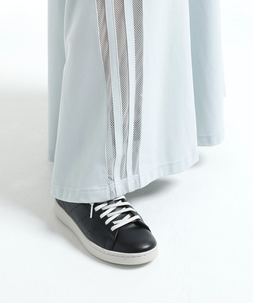 Y-3(ワイスリー)の「W 3S TRCK SKIRT(スカート・レディース・ライトグレー系・XX-SMALL/X-SMALL/MEDIUM/SMALL)」の5枚目の写真