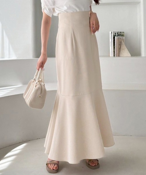 one after another NICE CLAUP（ワンアフターアナザーナイスクラップ）の「【マイナス5キロ見え】バックレースアップマーメイドスカート/WEB限定商品（スカート・レディース・アイボリー系/アイボリー/ブラック・SMALL/LARGE/MEDIUM）」の2枚目の写真