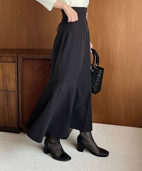 one after another NICE CLAUP（ワンアフターアナザーナイスクラップ）の「【マイナス5キロ見え】バックレースアップマーメイドスカート/WEB限定商品（スカート・レディース・アイボリー系/アイボリー/ブラック・SMALL/LARGE/MEDIUM）」の10枚目の写真