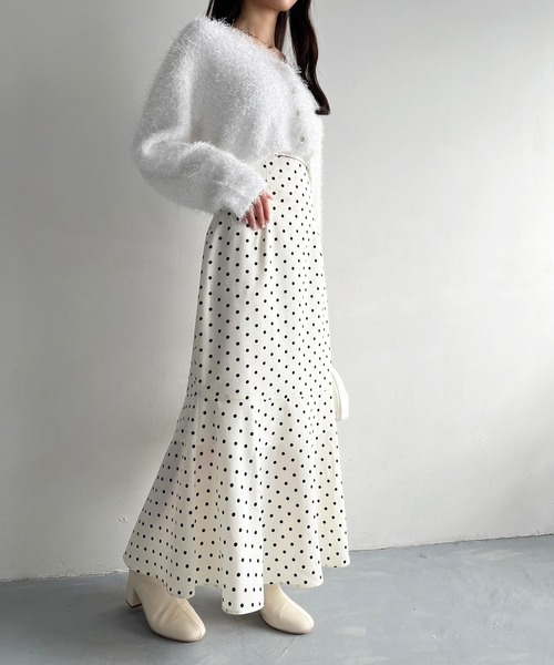 one after another NICE CLAUP（ワンアフターアナザーナイスクラップ）の「【マイナス5キロ見え】バックレースアップマーメイドスカート/WEB限定商品（スカート・レディース・アイボリー系/アイボリー/ブラック・SMALL/LARGE/MEDIUM）」の17枚目の写真