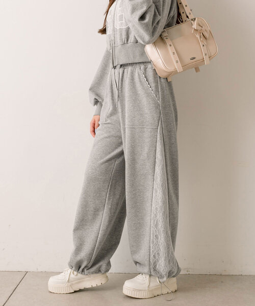 OLIVE des OLIVE（オリーブデオリーブ）の「サイドレーススウェット