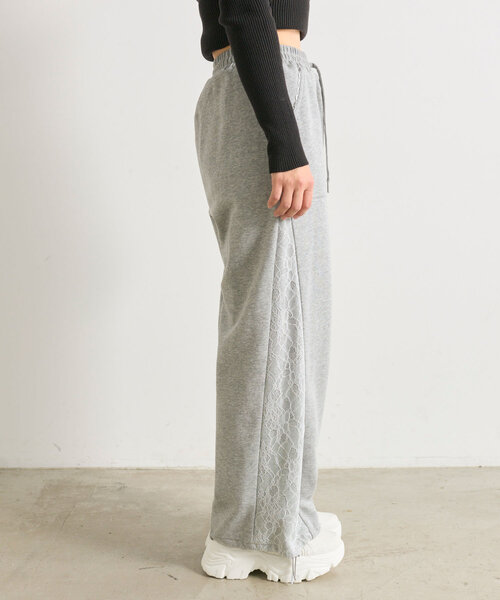 OLIVE des OLIVE（オリーブデオリーブ）の「サイドレーススウェット