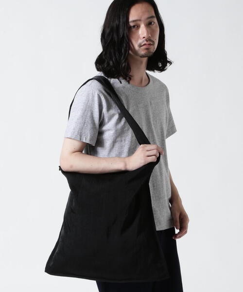 ITTI（イッチ）の「ITTI/イッチ/MARY INSIDE OUT TOTE - L / CERATO BRIGHT（ショルダーバッグ・レディース・ブラック/ブラウン/レッド・F）」の10枚目の写真