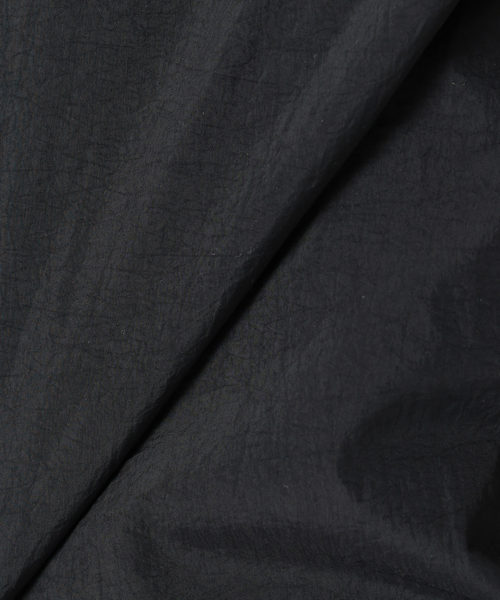 B.C STOCK(ベーセーストック)の「OLIVEDRAB パテッド シャイニースウェット(スウェット・メンズ・ブラック/グレー・MEDIUM/LARGE)」の16枚目の写真