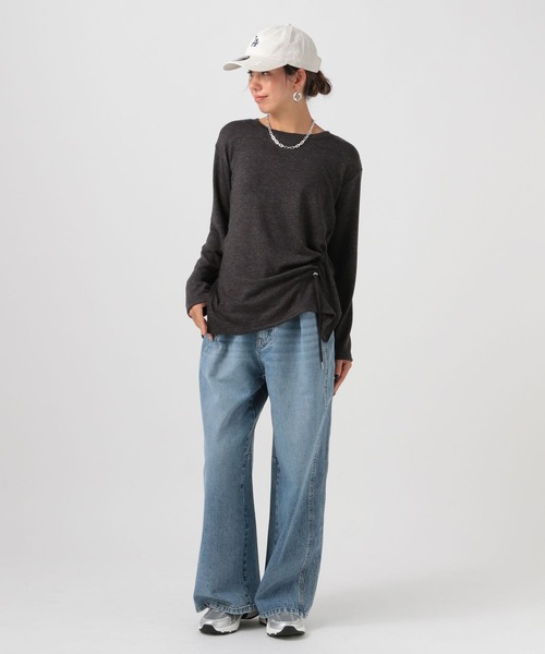 BAYFLOW（ベイフロー）の「[トレンドデザイン]アシメシャーリングプルオーバー（Tシャツ/カットソー・レディース・ブルー/オフホワイト/チャコール・FREE）」の8枚目の写真