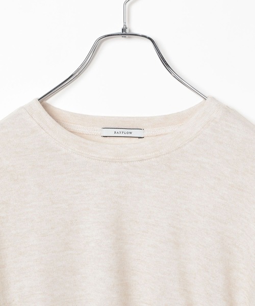 BAYFLOW（ベイフロー）の「[トレンドデザイン]アシメシャーリングプルオーバー（Tシャツ/カットソー・レディース・ブルー/オフホワイト/チャコール・FREE）」の20枚目の写真