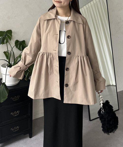 prose verse（プロズヴェール）の「ステンカラーペプラムミドルコート（トレンチコート・レディース・ベージュ・MEDIUM/LARGE）」の5枚目の写真