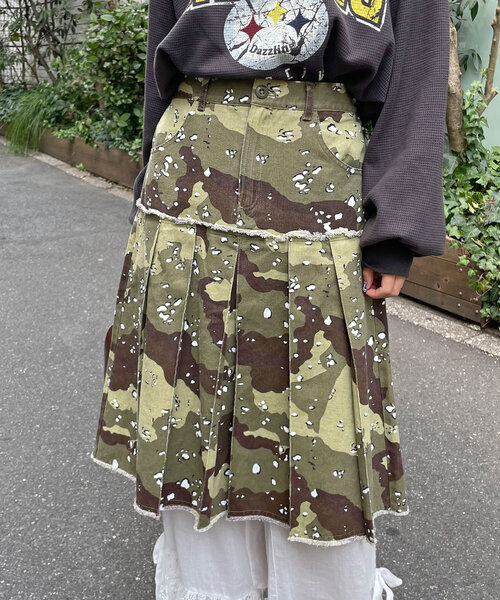 新品未使用★CHUCUCHU チュクチュ　カモフラ柄 ハーフプリーツスカート　S n.jpg