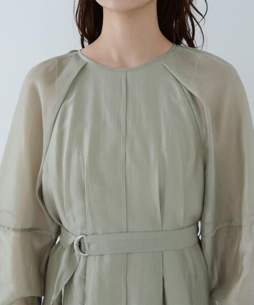 NATURAL BEAUTY BASIC(ナチュラルビューティーベーシック)の「◇【Oggi掲載】ベルテッドフォルムシアーワンピース(ワンピース・レディース・ベージュ/ライトグリーン/ネイビー・MEDIUM/SMALL/P/S)」の4枚目の写真