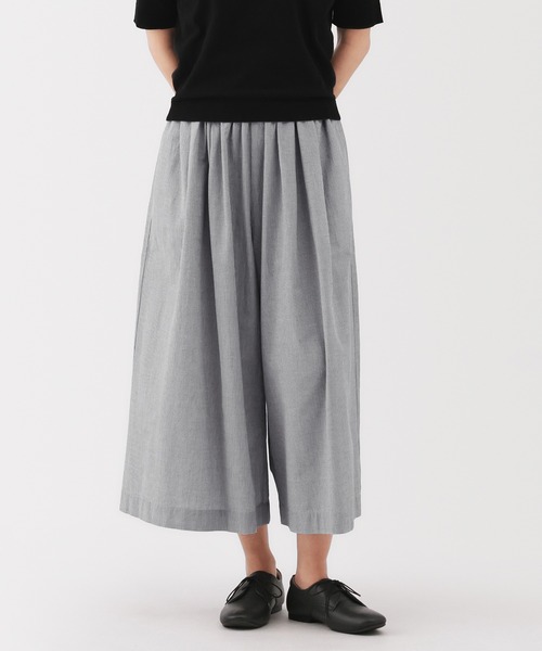 無印良品(ムジルシリョウヒン)の「婦人 涼感イージークロップドパンツ(その他パンツ・レディース・サックスブルー系/グレー系/ブラック・XL/L/M/S)」の2枚目の写真