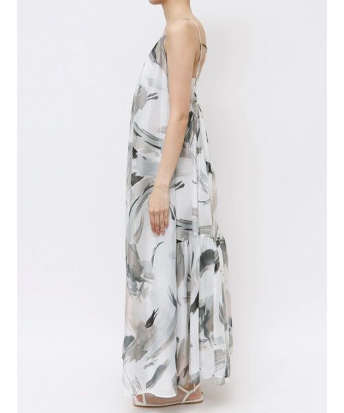 ELENDEEK（エレンディーク）の「ペインティングパターンキャミワンピース（ワンピース・レディース・ブラック/ベージュ/レッド/グリーン・FREE）」の11枚目の写真