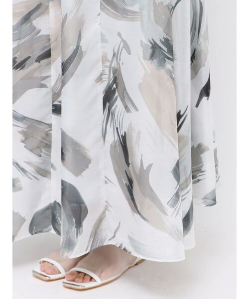 ELENDEEK（エレンディーク）の「ペインティングパターンキャミワンピース（ワンピース・レディース・ブラック/ベージュ/レッド/グリーン・FREE）」の15枚目の写真