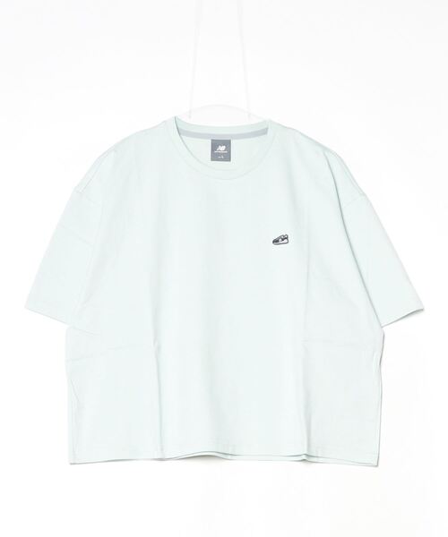 NEW BALANCE(ニューバランス)の「【別注】ニューバランス New Balance THE CITY シューパッチショートレングスTシャツ 限定コラボ(Tシャツ/カットソー・レディース・ライトグリーン/ホワイト・S/M/L/XL)」の1枚目の写真