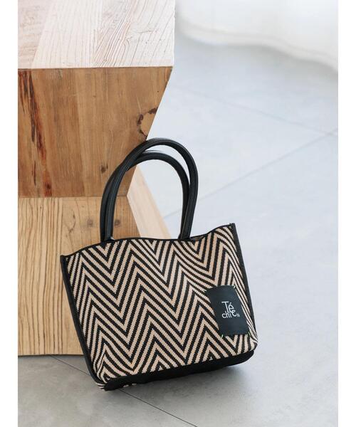 Te chichi（テチチ）の「へリンボーン柄ニットミニトート（ハンドバッグ・レディース・ブラック・F）」の8枚目の写真